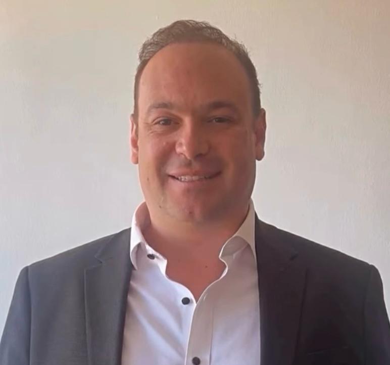 José Ignacio Paraud — Founder, Hiredmate